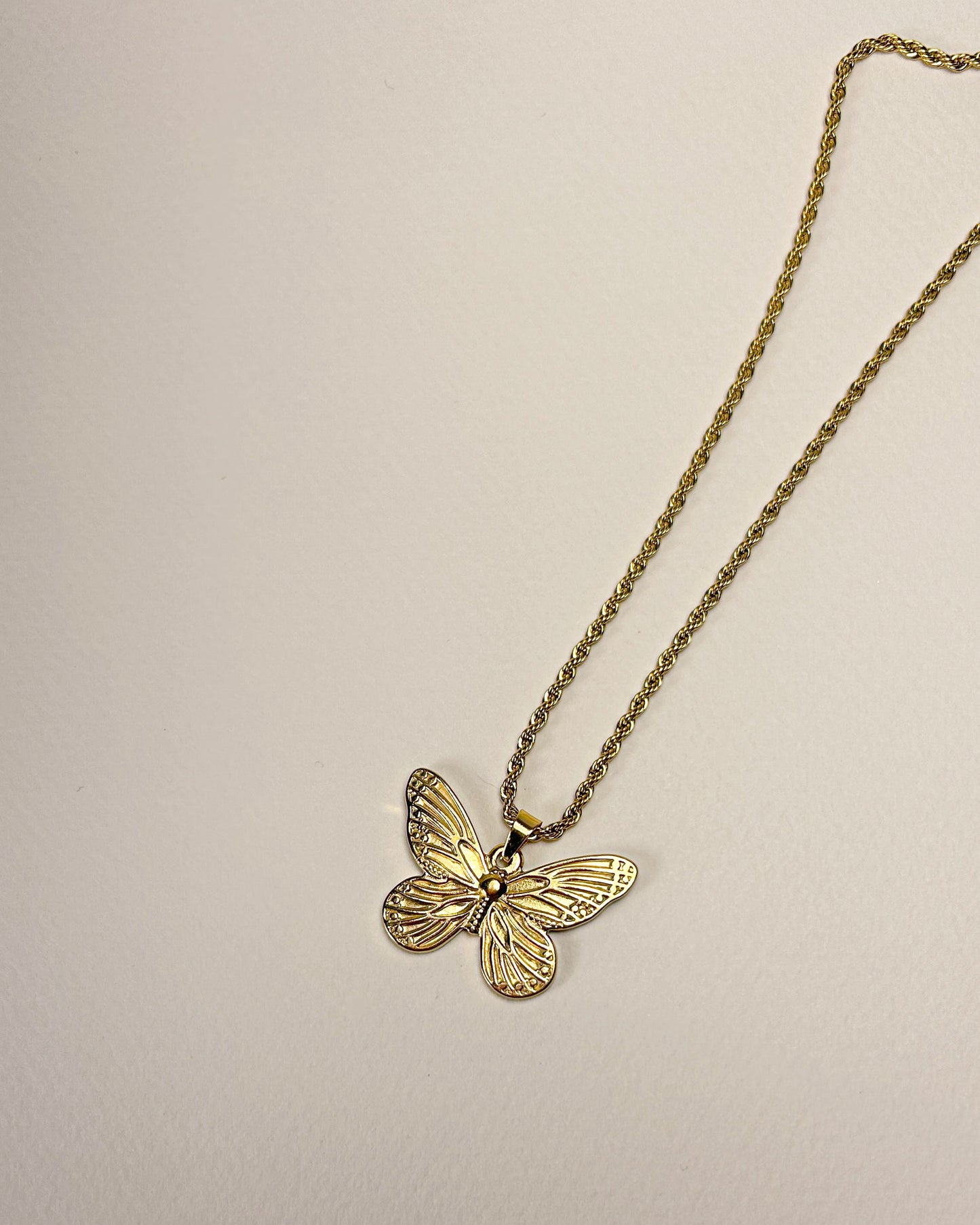 Mariposa Necklace